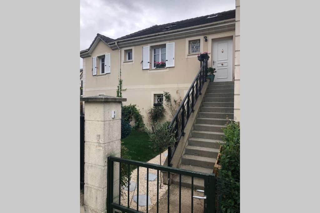 Ca Dei Figli, Charmante Maison De Ville. Bailly-Romainvilliers Bagian luar foto